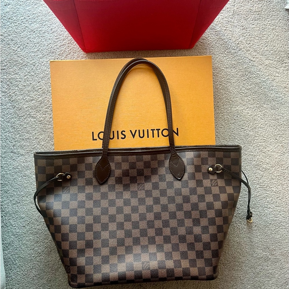 Louis Vuitton Neverfull MM